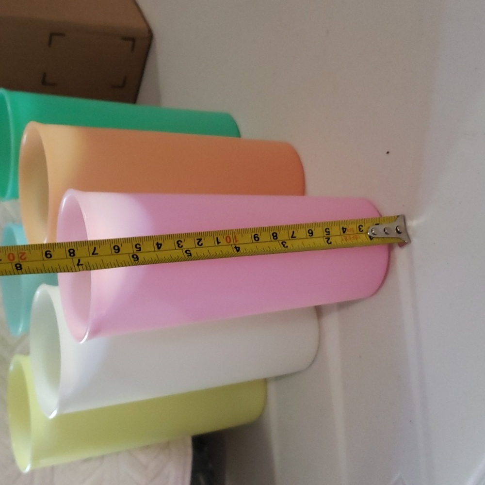 Colorful Plastic TUPPERWARE TALL CUPS SET - Picture 3 of 7